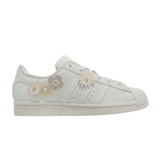 (Women) adidas Superstar ‘Floral’ GX2172