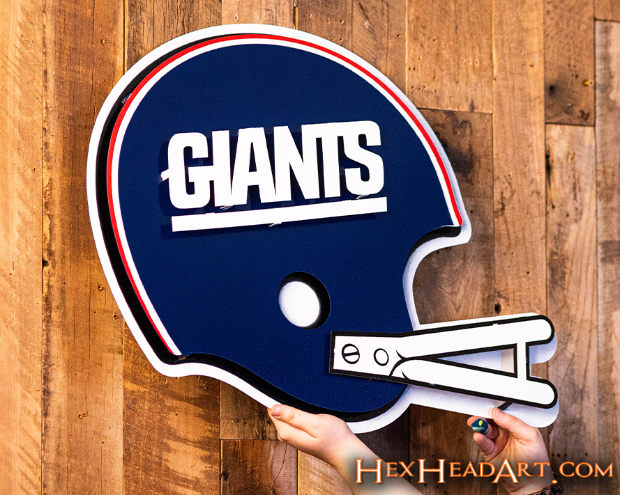 New York Giants Retro Helmet 3D Vintage Metal Wall Art