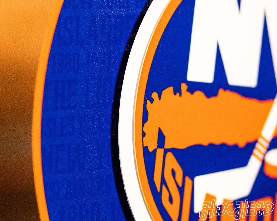 New York Islanders CRAFT SERIES 3D Embossed Metal Wall Art