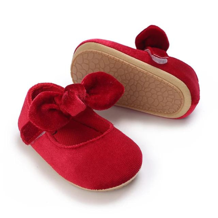 White Lace Bow Fringe Baby Moccasins - Stylish Rubber Soled Princess Shoes for Infants