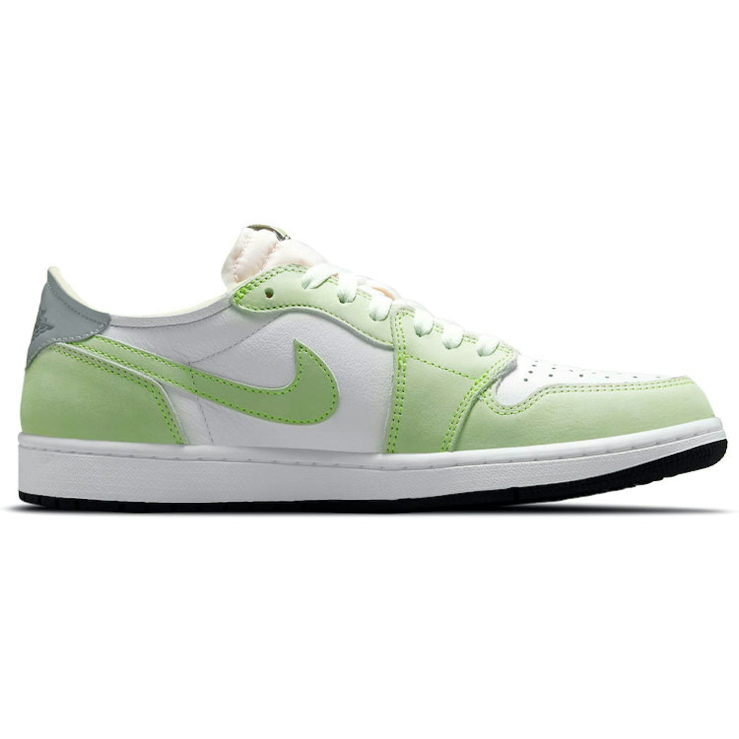 Air Jordan 1 Low OG ‘Ghost Green’ CZ0790-103