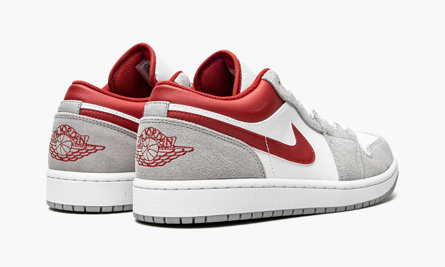 AIR JORDAN 1 LOW SE “White / Grey / Red”