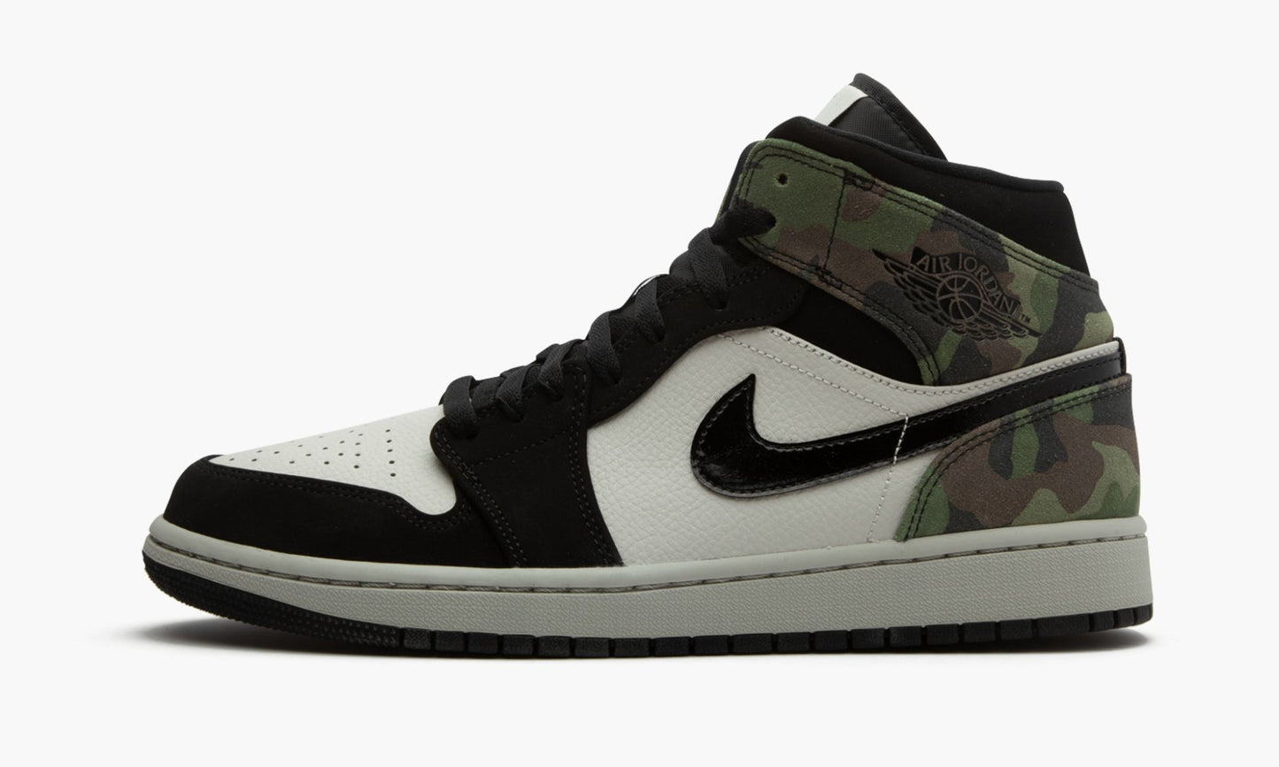 Air Jordan 1 Mid Camo