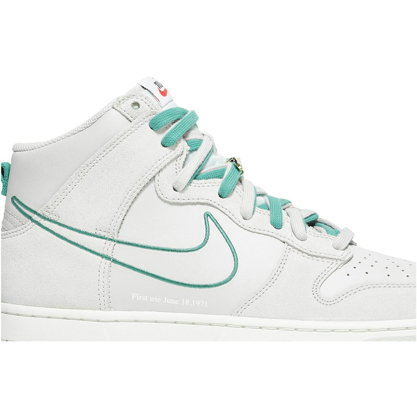 (Grade School) Nike Dunk High SE First Use Pack – Green Noise DD0733-001