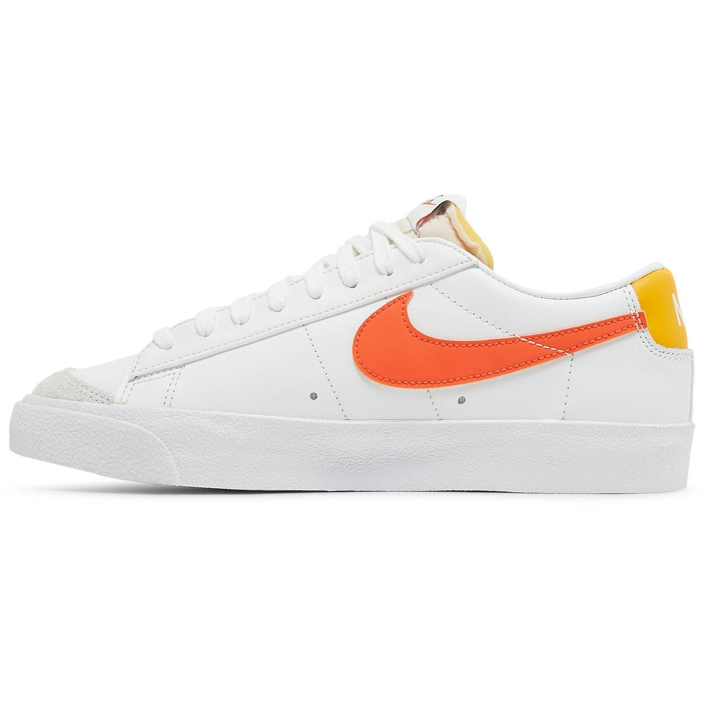 (Women) Nike Blazer Low ’77 ‘White Orange’ DC4769-105