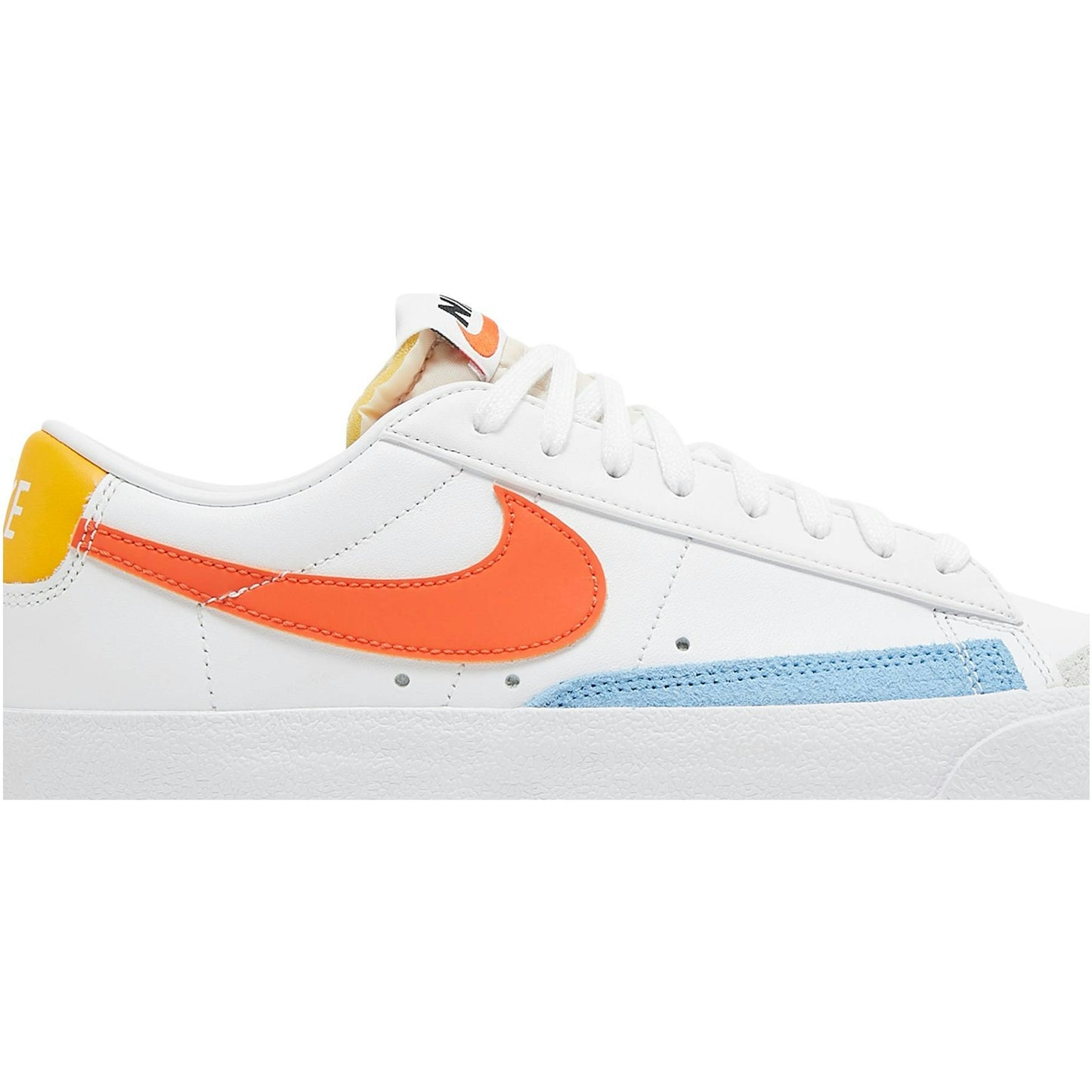 (Women) Nike Blazer Low ’77 ‘White Orange’ DC4769-105