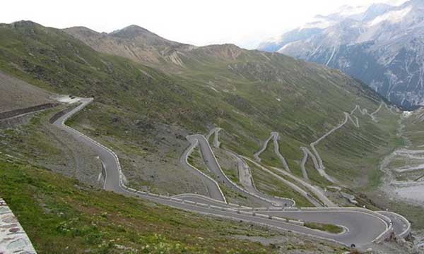 Top 10 Dangerous Roads In The World - Purbat