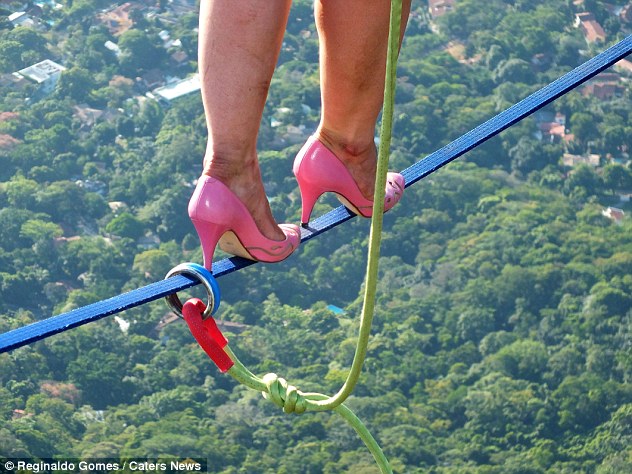 Woman highliner walked on rope wearing high heels in Brazil