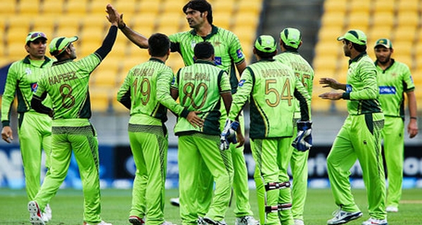 Irfan tallest cricket bowlers