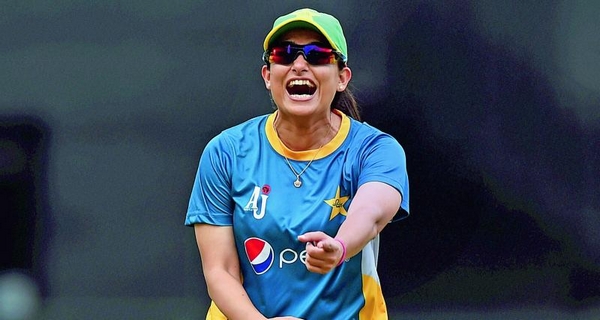 Sana Mir hottest female cricketers