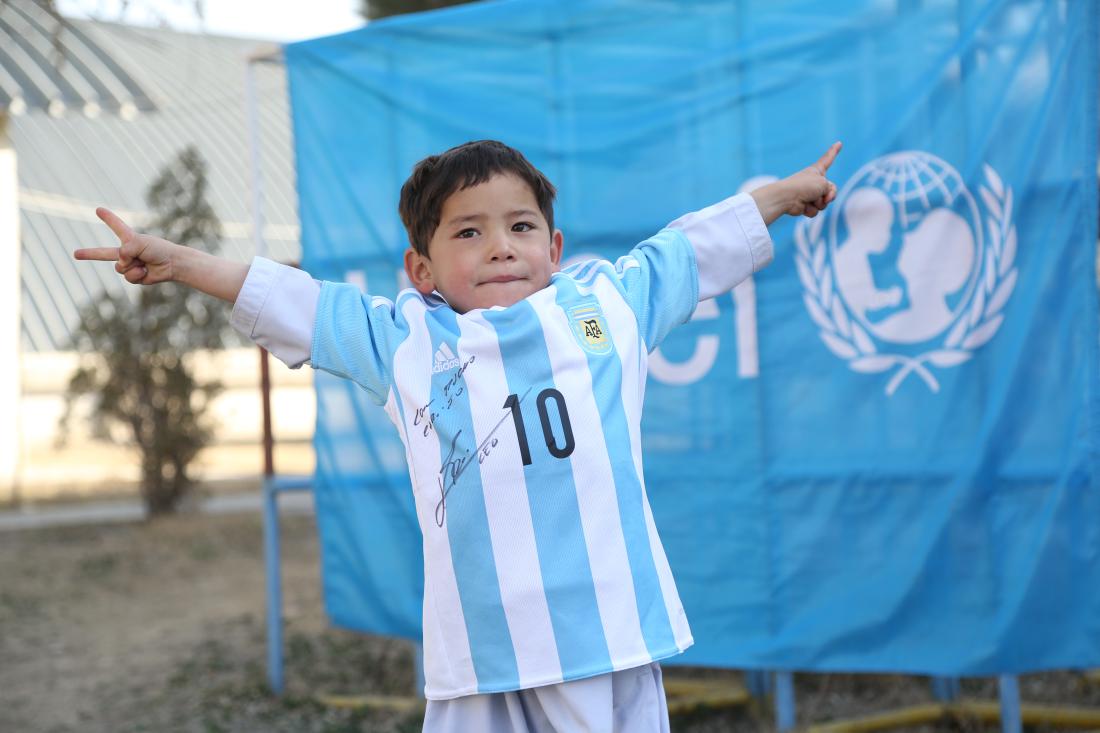 Little afghan kid